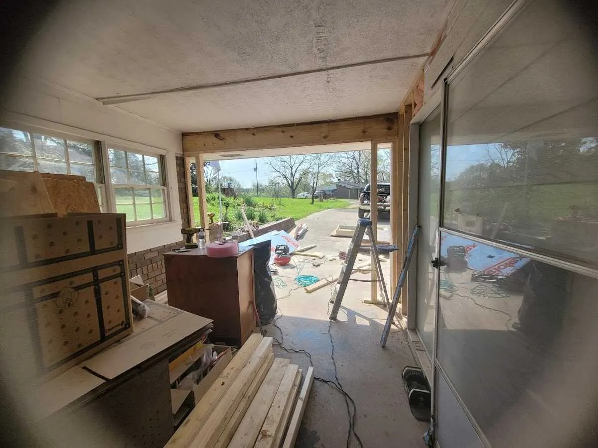 Air movers and dehumidifier for Drying & Dehumidification in Upper Chichester